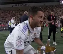 包含今晨菲尼克斯太阳备战西甲风云突变尤文图斯冲刺阶段豪取连胜之后，波尔图再遭质疑备战德国杯的词条